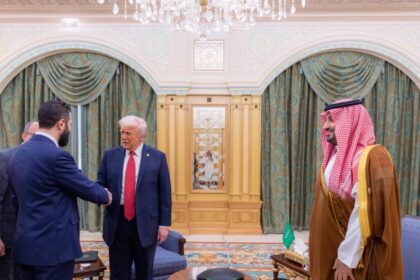 احتفالات تعم سوريا بعد قرار رفع العقوبات وإشادة بدور الأمير محمد بن سلمان