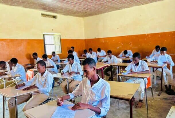 تلقت لجنة المعلمين شكاوى تشكك في نزاهة نتائج امتحانات الشهادة السودانية.