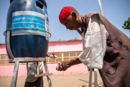 تفشي الكوليرا في الخرطوم.. السلطات السودانية تتخذ إجراءات للسيطرة على الوضع