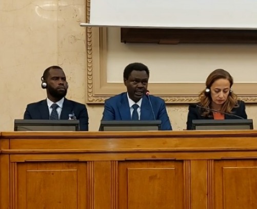 رئيس حركة العدل والمساواة السودانية يدعو البرلمان الفرنسي لزيارة البلاد والاطلاع على جرائم الحرب.